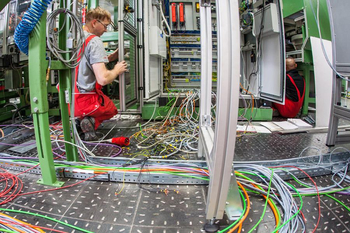 Arbeiten auf Berlins modernster Großbaustelle - als Elektromonteur von SCHOLPP